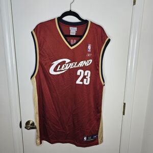 Reebok Lebron James Cleveland Cavaliers Sleeveless Basketball Jersey XL